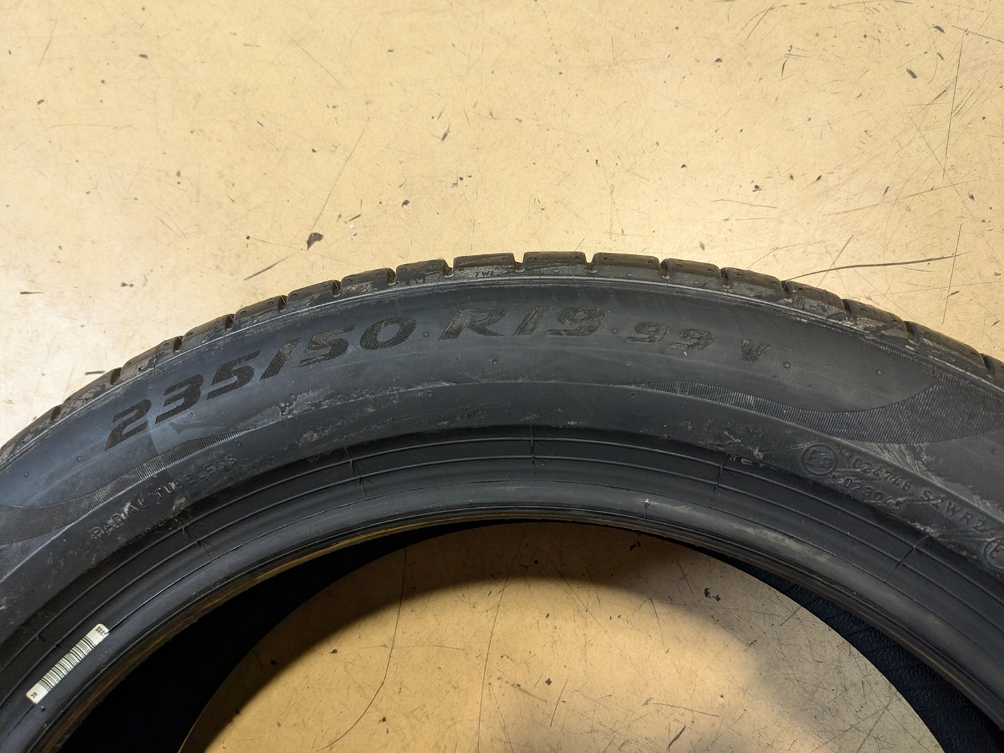 PIRELLI PIRELLI P ZERO (PZ4-LUXURY) BSW P 235 50 19 99V UHP SUMMER TIRE 3259000
