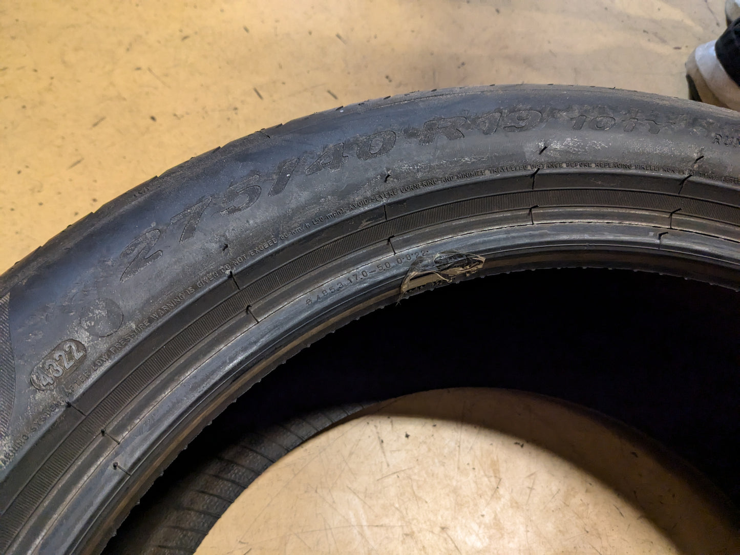 PIRELLI P ZERO BMW P 275 40 19 RUNFLAT 101Y UHP SUMMER TIRE 2200700