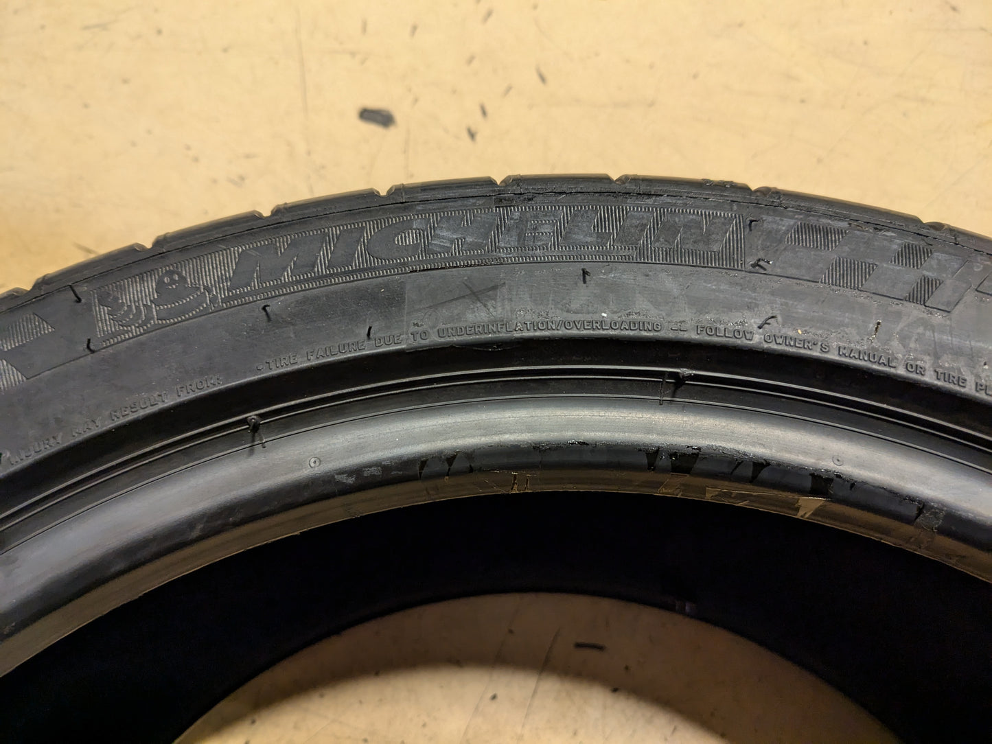 MICHELIN PILOT SUPER SPORT BSW P 245 40 18 93Y UHP TIRE 79245