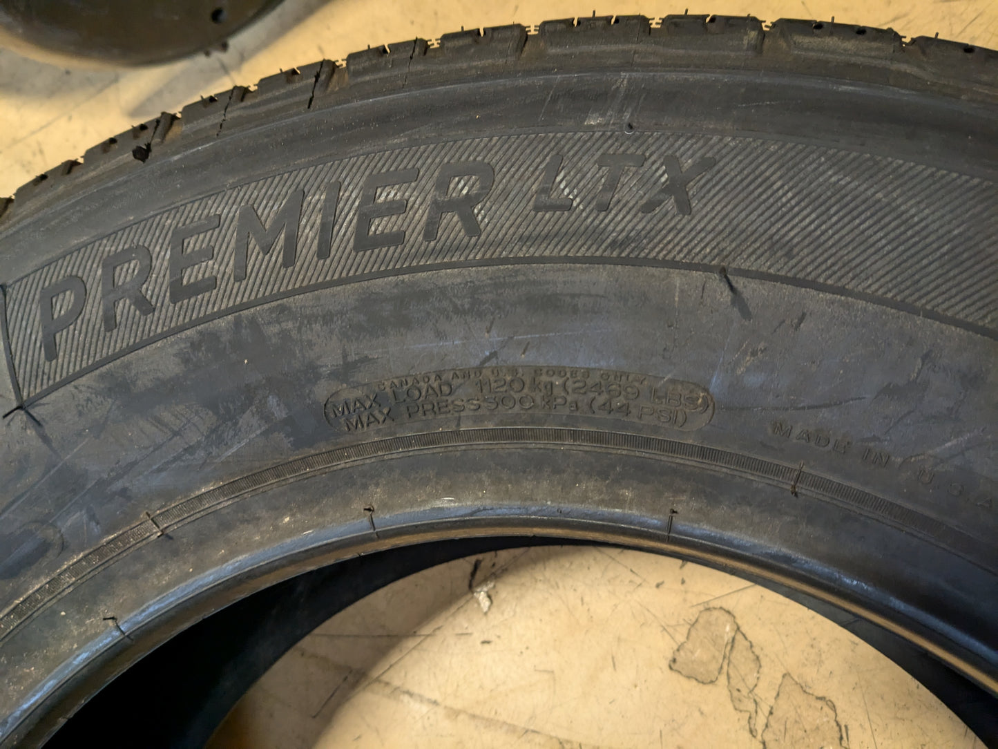 2 NOS MICHELIN PREMIER LTX BSW P 265 65 17 112H ALL SEASON TIRE 86518
