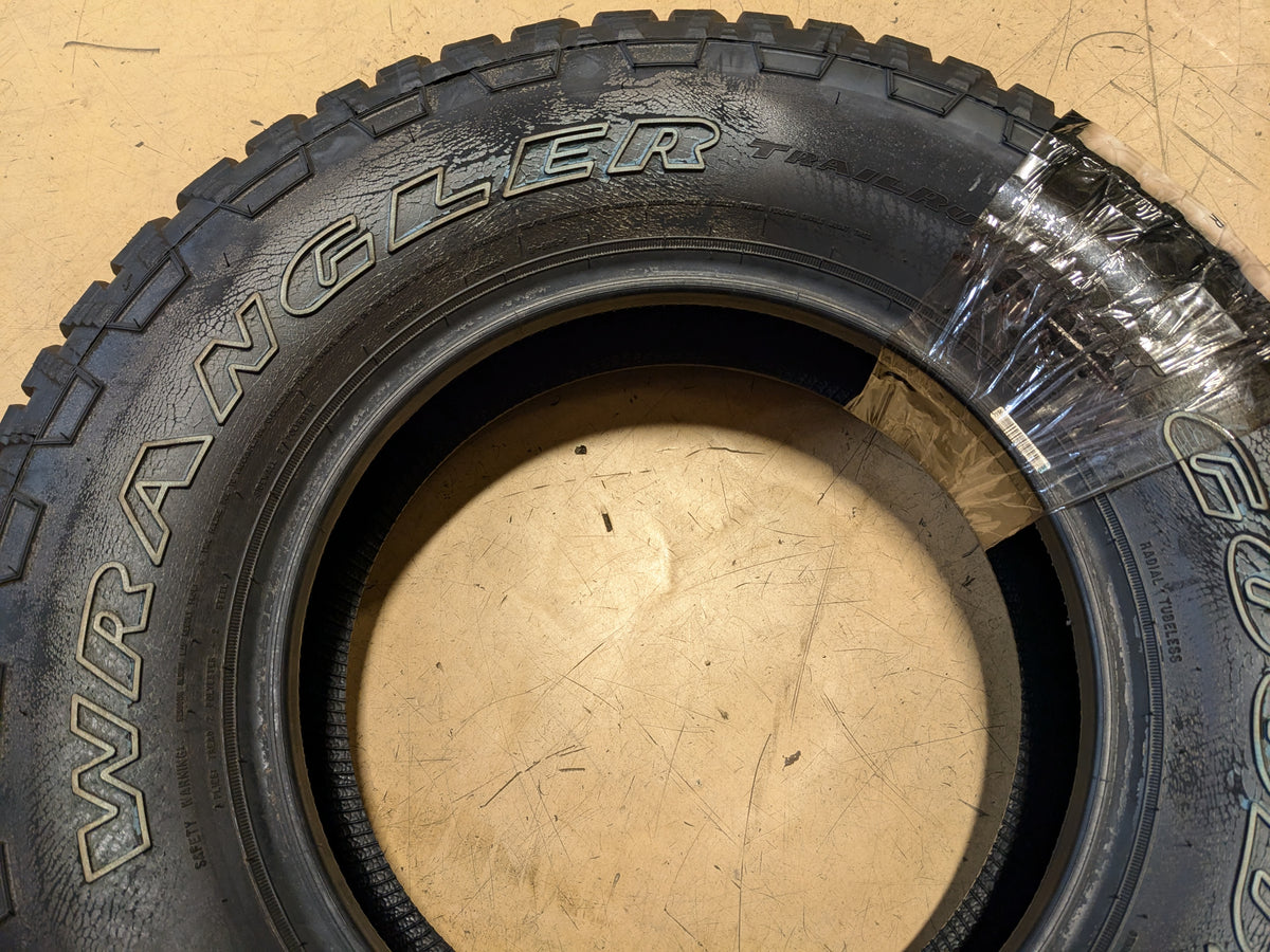 GOODYEAR WRANGLER TRAILRUNNER AT OWL P 225/75R15 102T ALL TERRAIN TIRE 741131680