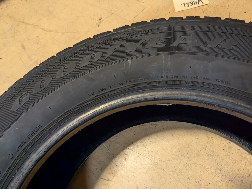 NOS GOODYEAR ASSURANCE COMFORTED BSW P 235 60 18 102T ALL SEASON TIRE 413215507