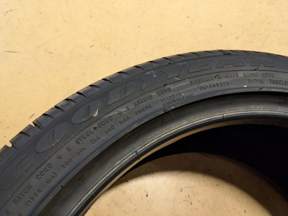 NOS GOODYEAR EAGLE F1 SUPERCAR EMT BSW P 245 40 18 88Y TIRE 412609506