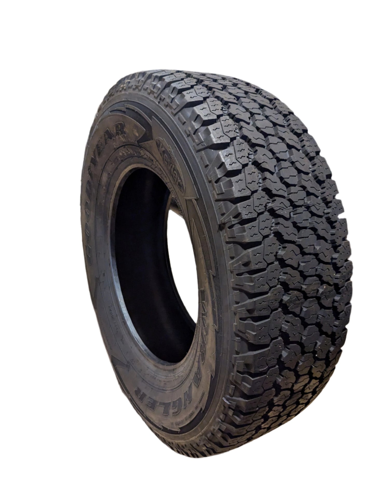 GOODYEAR WRANGLER ALL-TERRAIN ADVENTURE WITH KEVLAR BSW P 265 70 17 115T SL TIRE 758042572