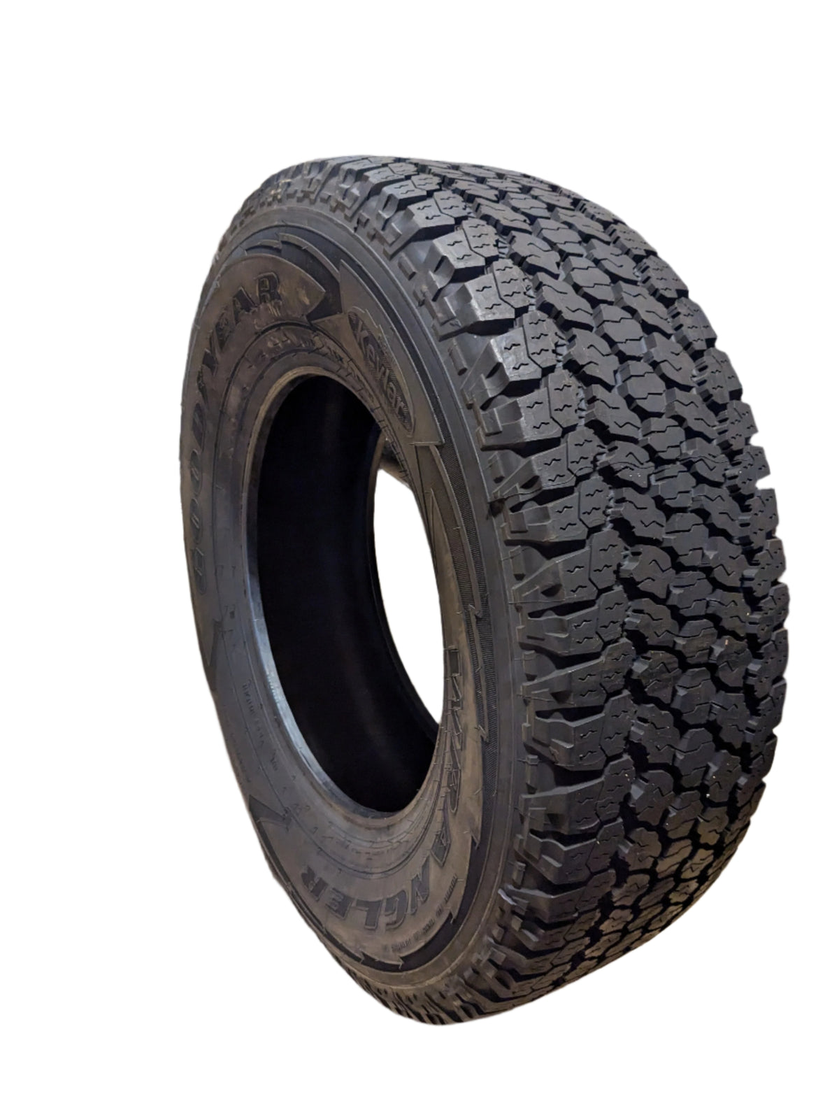 GOODYEAR WRANGLER ALL-TERRAIN ADVENTURE WITH KEVLAR BSW P 265 70 17 115T SL TIRE 758042572