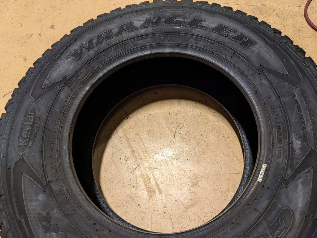 GOODYEAR WRANGLER ALL-TERRAIN ADVENTURE WITH KEVLAR BSW P 265 70 17 115T SL TIRE 758042572
