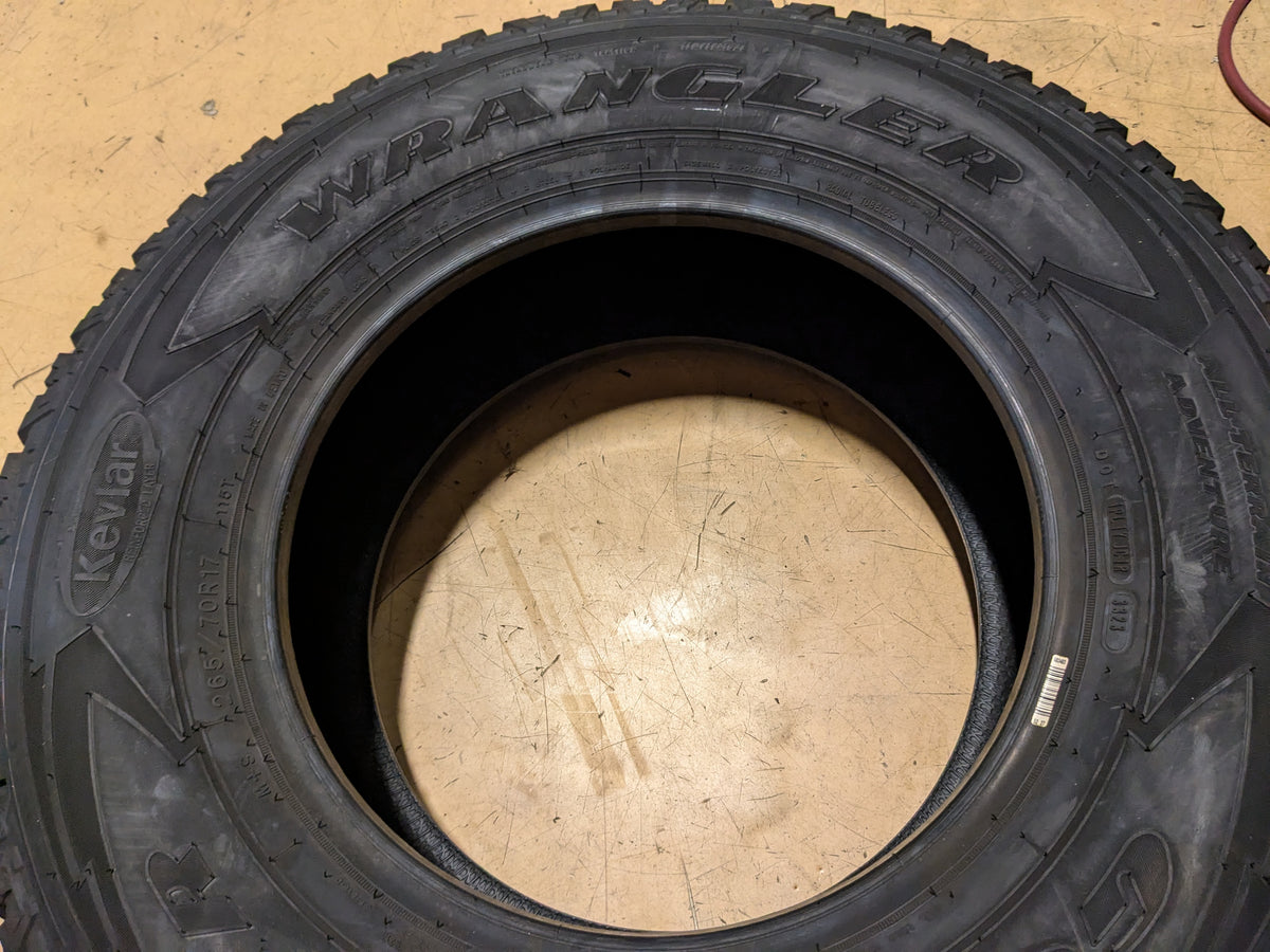 GOODYEAR WRANGLER ALL-TERRAIN ADVENTURE WITH KEVLAR BSW P 265 70 17 115T SL TIRE 758042572