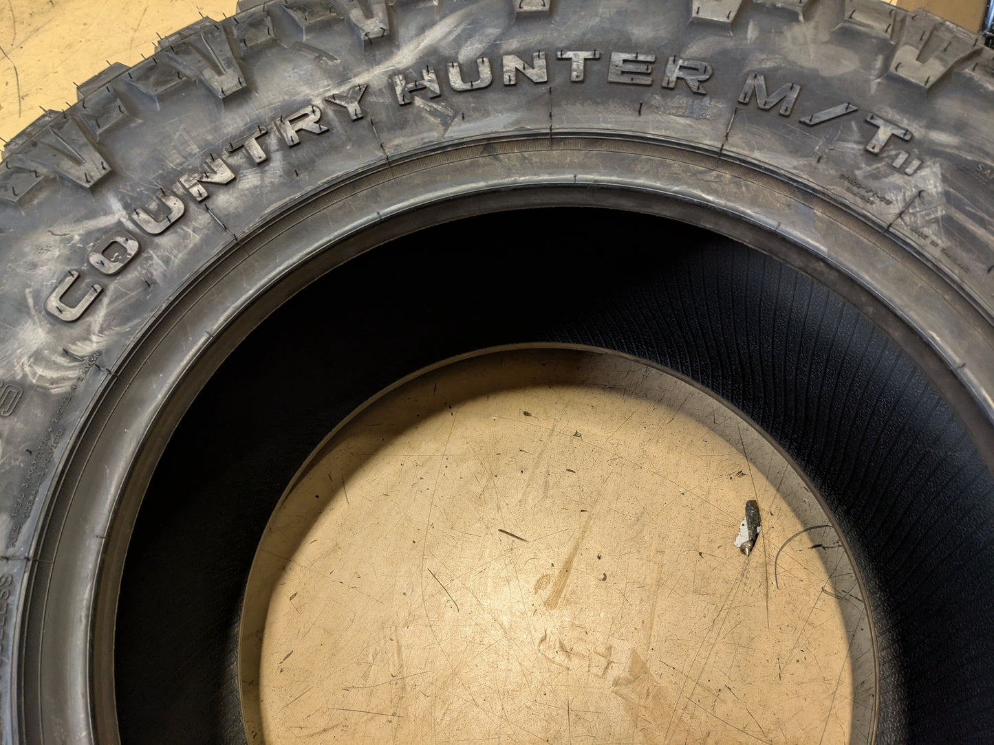 2 FURY COUNTRY HUNTER M/T II LT 33 12.50 17 120Q E MUD TIRE FCHII33125017A