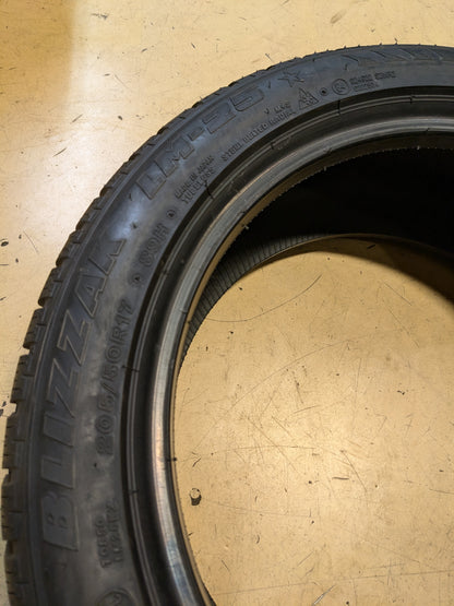 BRIDGESTONE BLIZZAK LM-25 RFT BMW P 205 50 17 89H SL WINTER RUN FLAT TIRE 132354