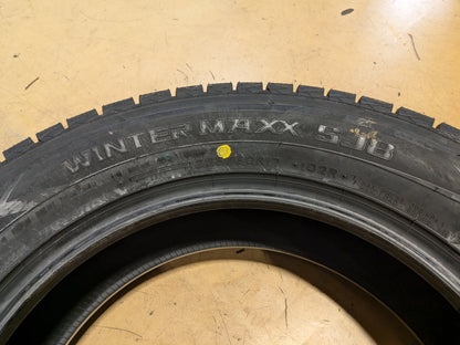 DUNLOP WINTER MAXX SJ8 BSW P 235 60 17 102R WINTER TIRE 290124114