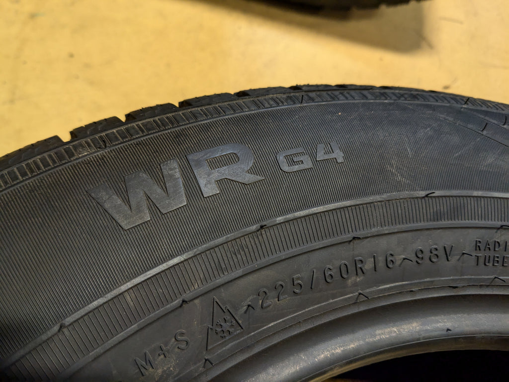 NOS NOKIAN WR G4 BSW P 225 60 16 98V WINTER TIRE T430415