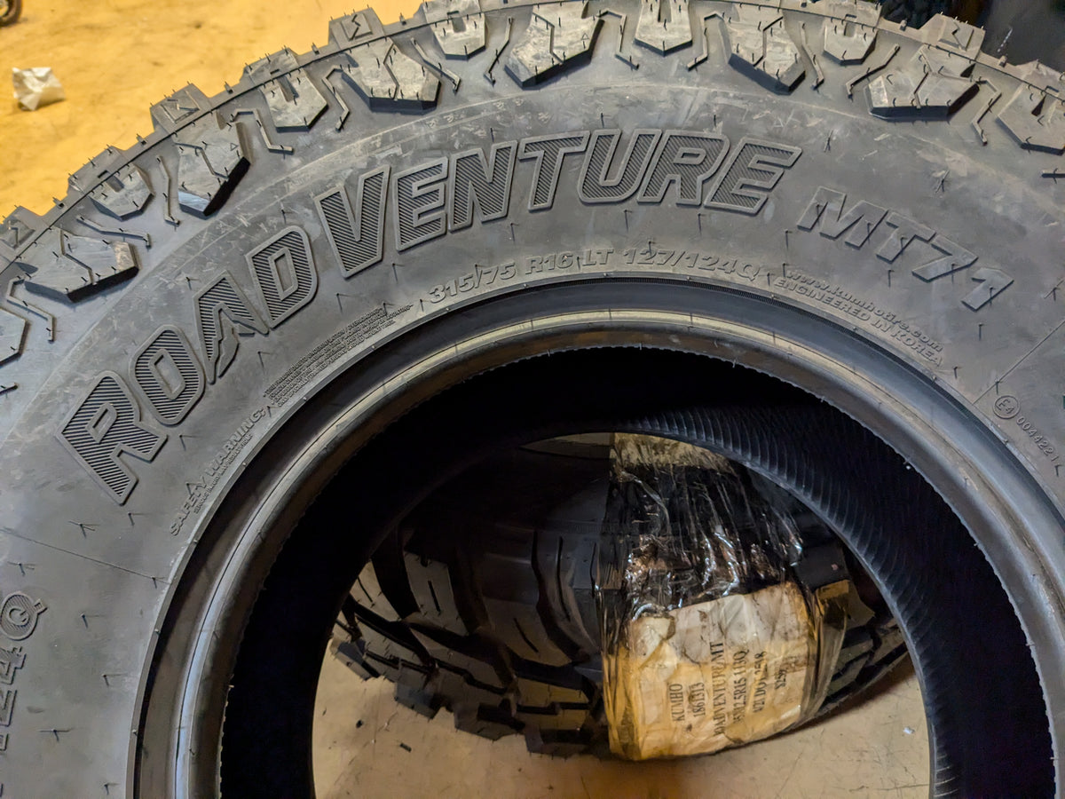 KUMHO ROAD VENTURE MT71 BSW LT 315 75 16 127/124Q E MUD TERRAIN TIRE 2262713