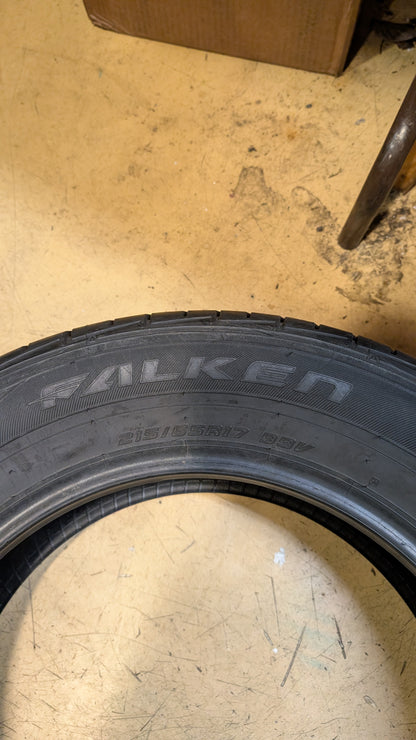 NOS FALKEN ZIEX ZE 914A ECORUN BSW P 215 65 17 99V UHP TIRE 59000240