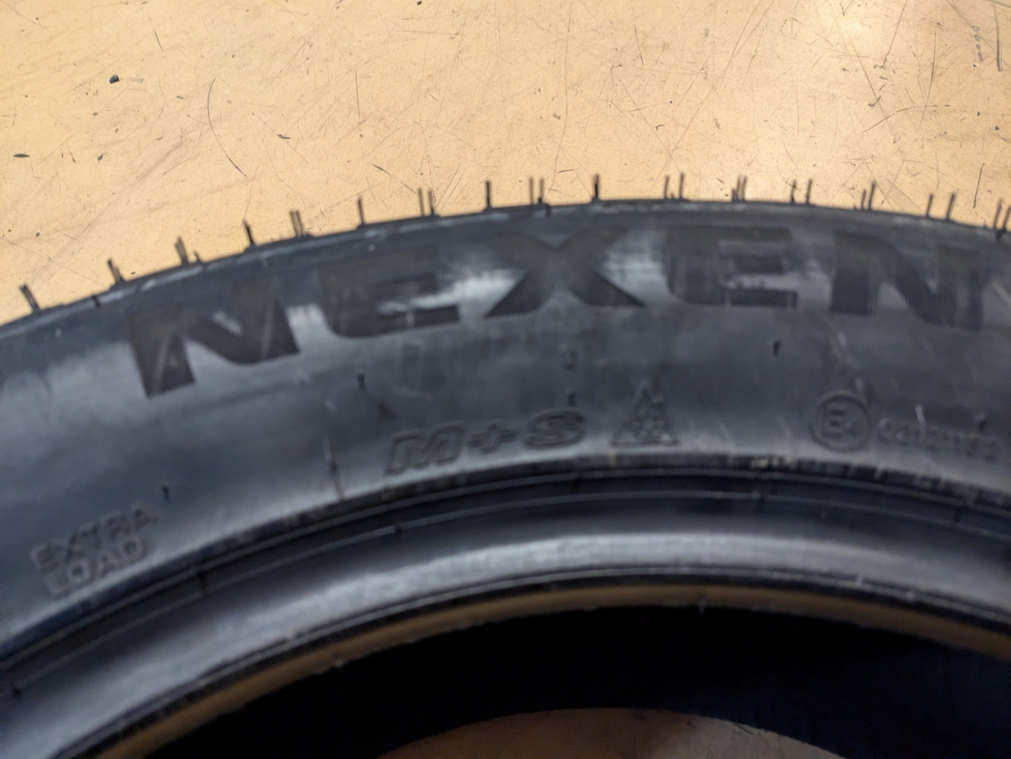 NEXEN WINGUARD WINSPIKE 3 BSW P 215 55 17 98T XL WINTER TIRE 17632NXK