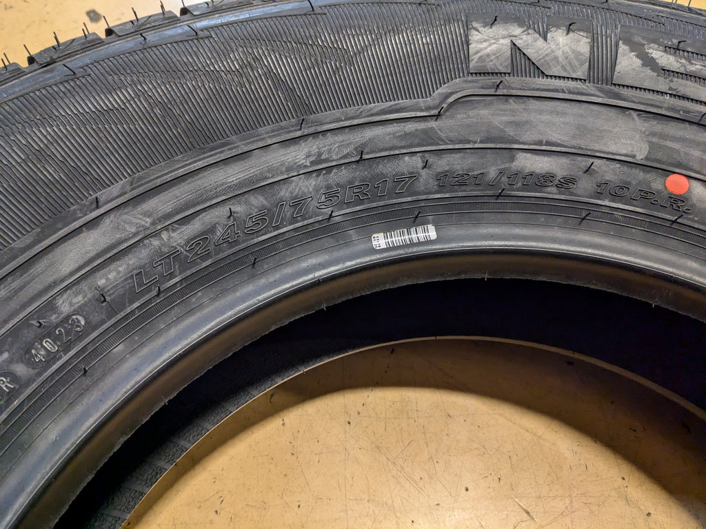 NOS NEXEN ROADIAN HTX RH5 BSW LT 245 75 17 121/118S 10PLY HIGHWAY TIRE 11855NXK