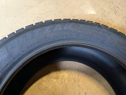 BRIDGESTONE BLIZZAK DM-V2 BSW LT 225 60 18 100S WINTER TIRE 004301