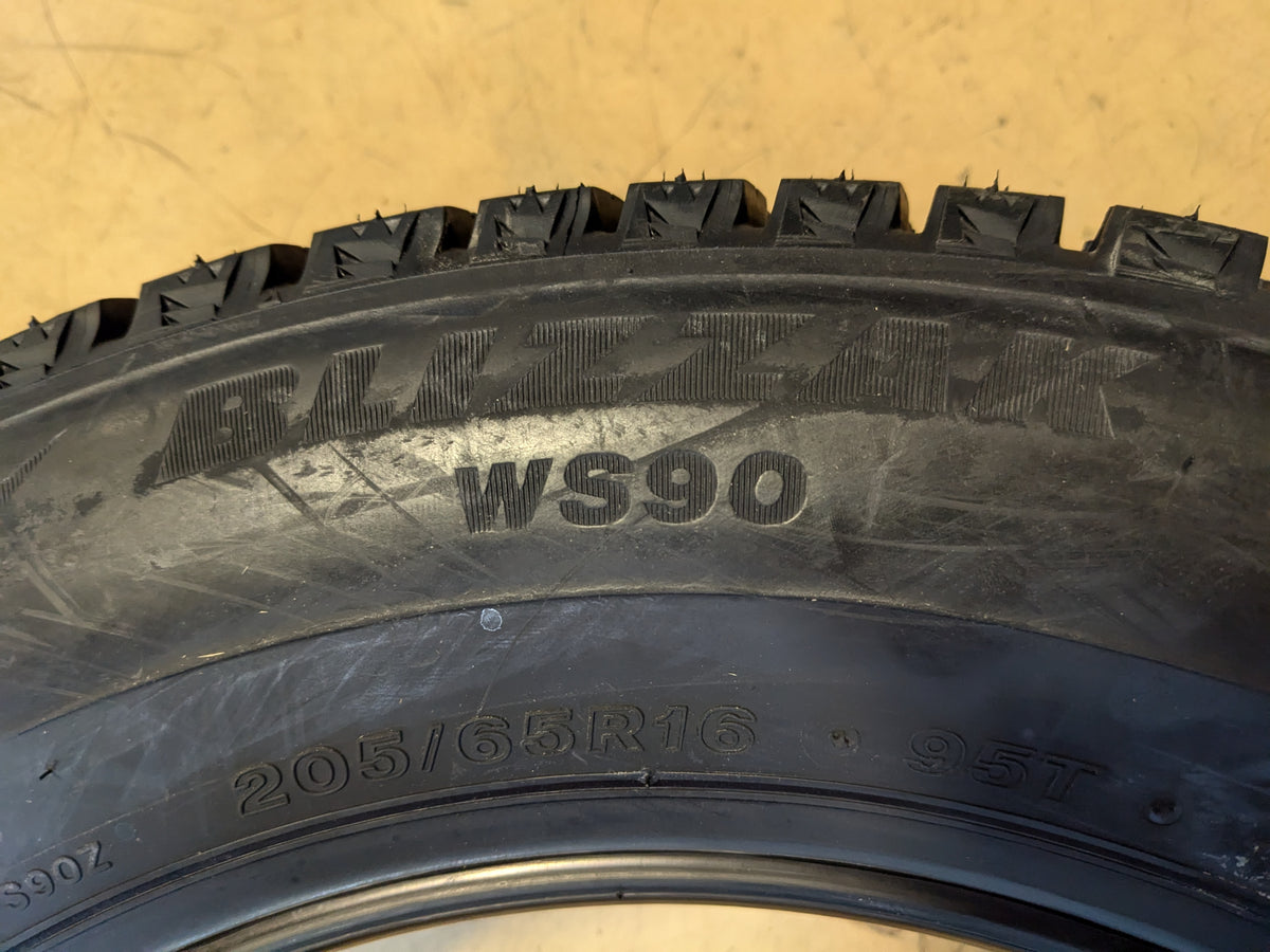 BRIDGESTONE BLIZZAK WS90 BSW P 205 65 16 95T SL WINTER TIRE 001163