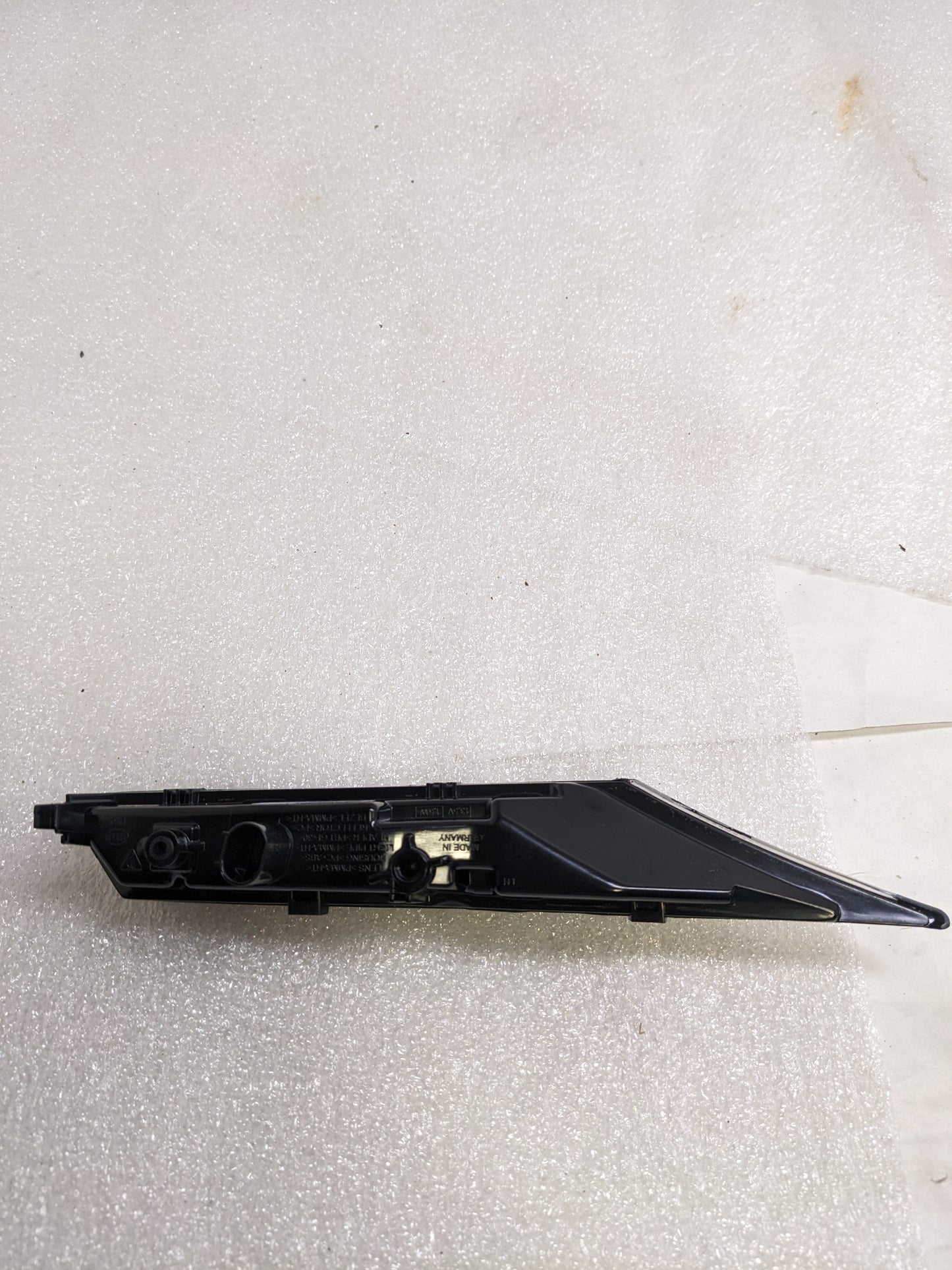 PORSCHE 9J0953041B TURN SIGNAL REPEATER LEFT FOR 2019-2023 TAYCAN NEW R23T6