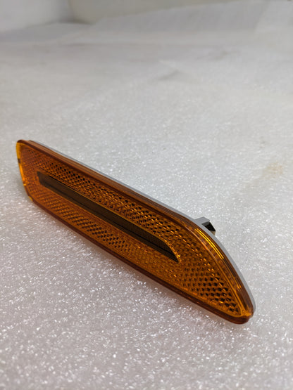 PORSCHE 9GT945062A SIDE MARKER LIGHT RIGHT FOR 2021-2024 992 GT3 NEW R21