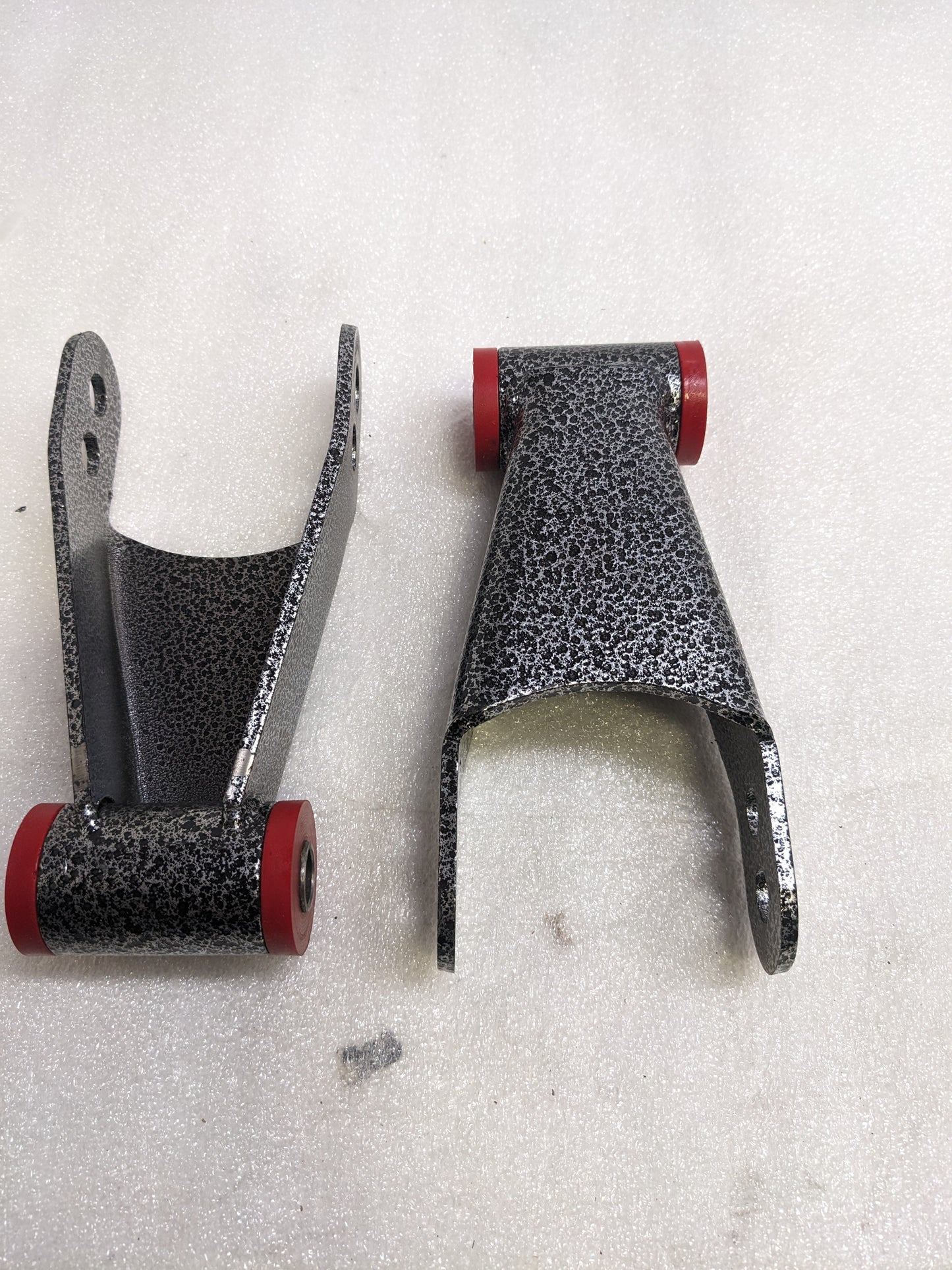 DJM SUSPENSION HS2599-4 LEAF SPRING SHACKLES AND HANGERS KIT FOR 1999-2004 CHEVY 1500 4INCH NEW SR