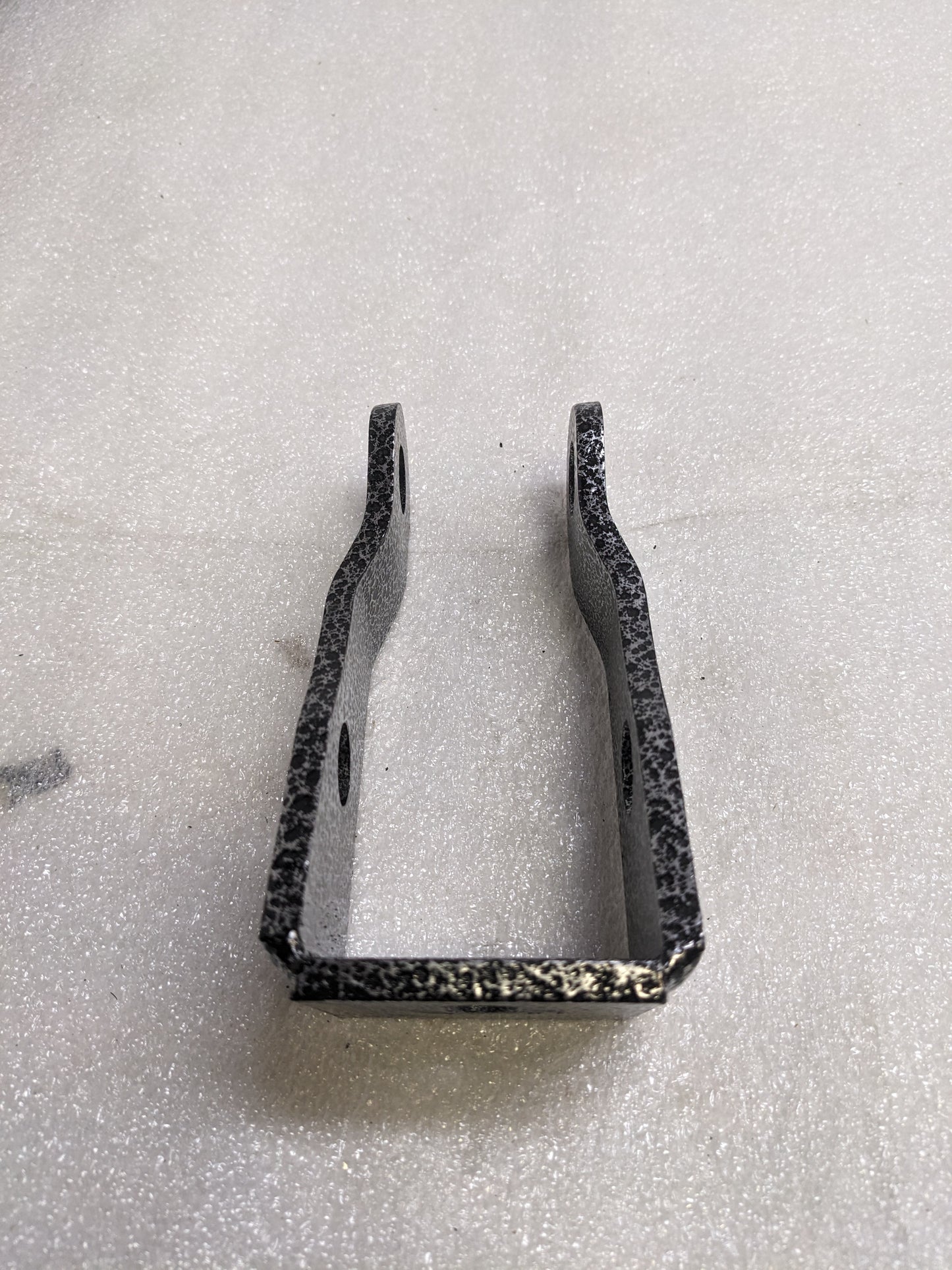 DJM SUSPENSION HS2599-4 LEAF SPRING SHACKLES AND HANGERS KIT FOR 1999-2004 CHEVY 1500 4INCH NEW SR