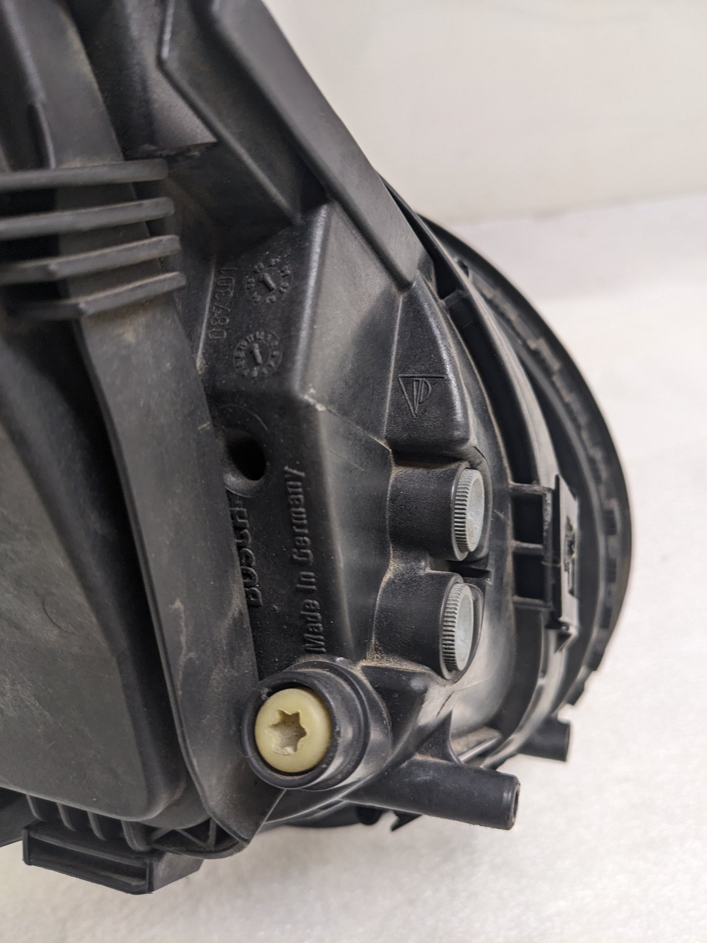 PORSCHE 99363105100 HALOGEN HEADLIGHT ASSEMBLY LEFT FOR 1995-1998 911 CARRERA/TARGA USED R25T3