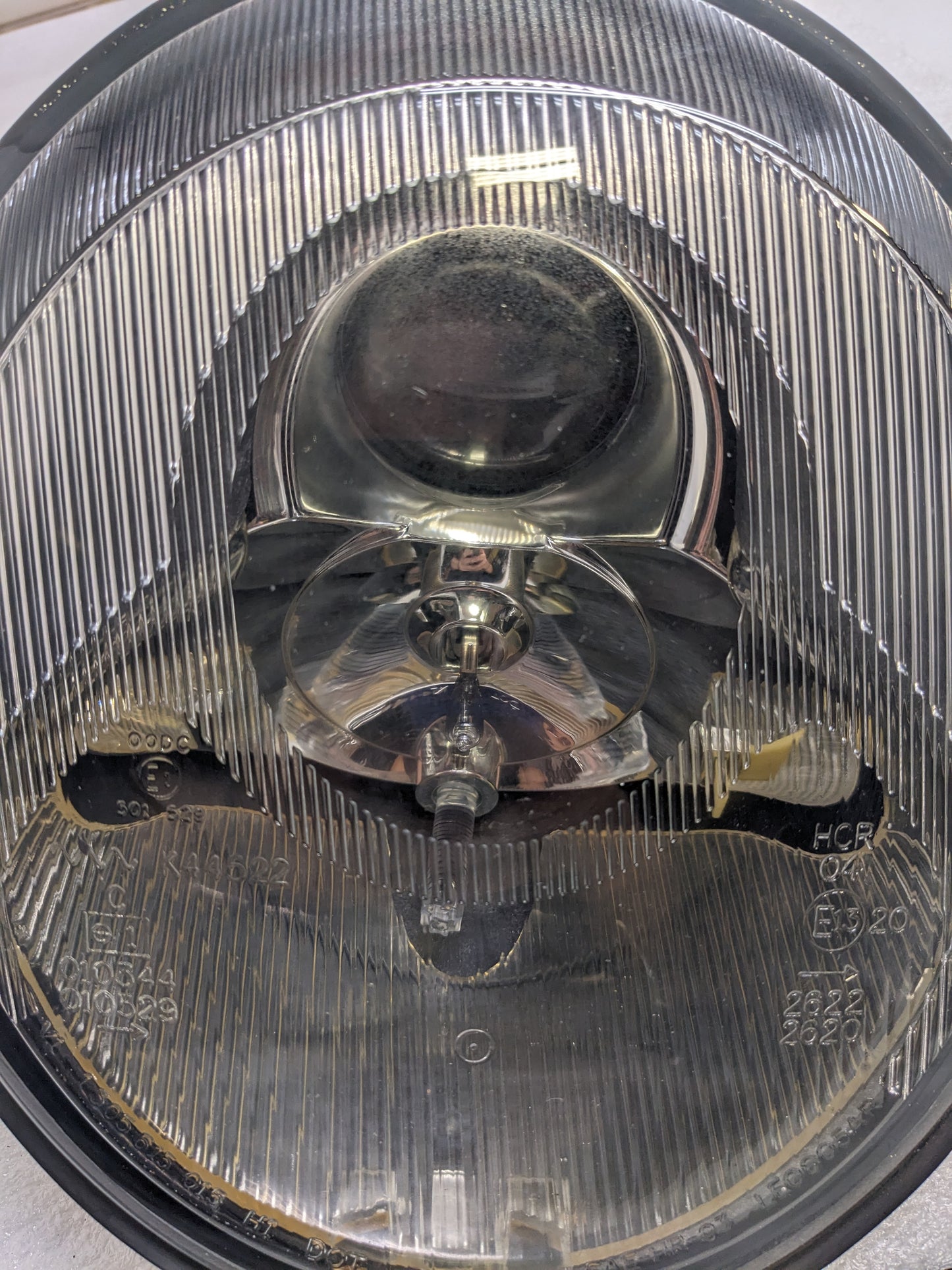 PORSCHE 99363105100 HALOGEN HEADLIGHT ASSEMBLY RIGHT FOR 1995-1998 911 CARRERA/TARGA USED R25T3