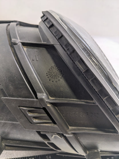 PORSCHE 99363105100 HALOGEN HEADLIGHT ASSEMBLY RIGHT FOR 1995-1998 911 CARRERA/TARGA USED R25T3