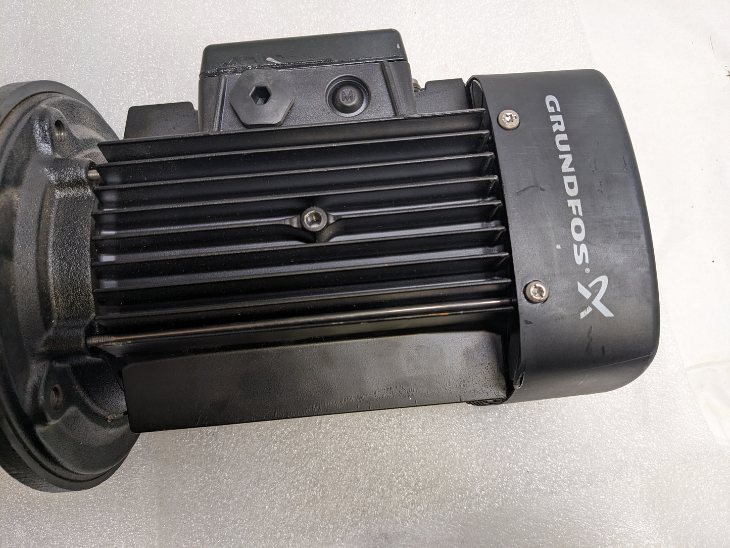 GRUNDFOS CR3-13-A-FGJ-A-E-HQQE VERTICAL MULTISTAGE CENTRIFUGAL PUMP 7 WEG MOTOR NEW H1