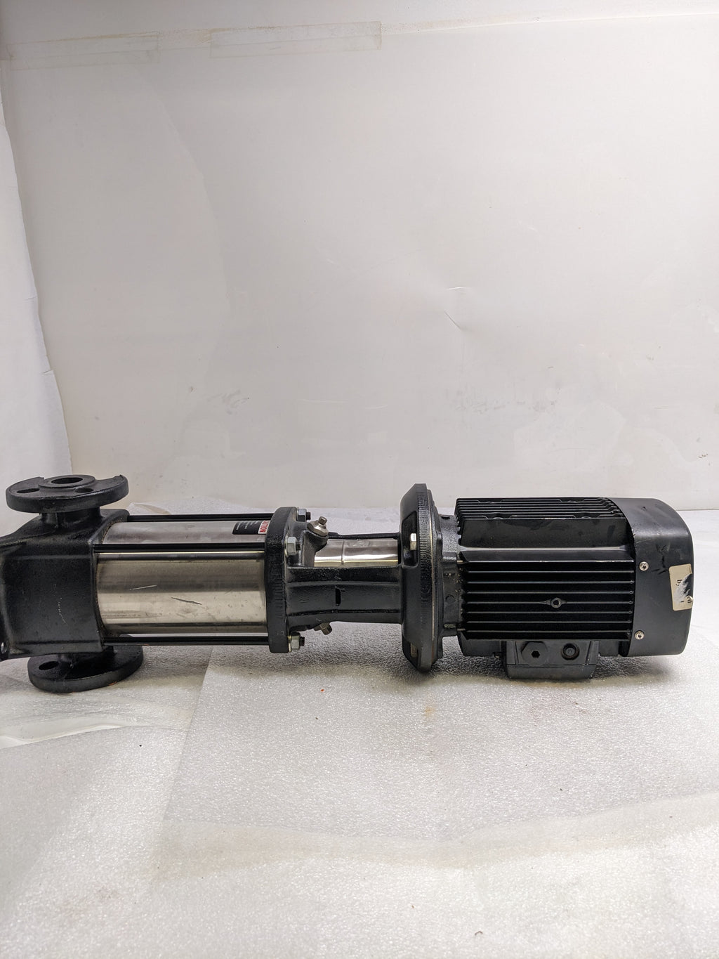 GRUNDFOS CR3-13-A-FGJ-A-E-HQQE VERTICAL MULTISTAGE CENTRIFUGAL PUMP 7 WEG MOTOR NEW H1
