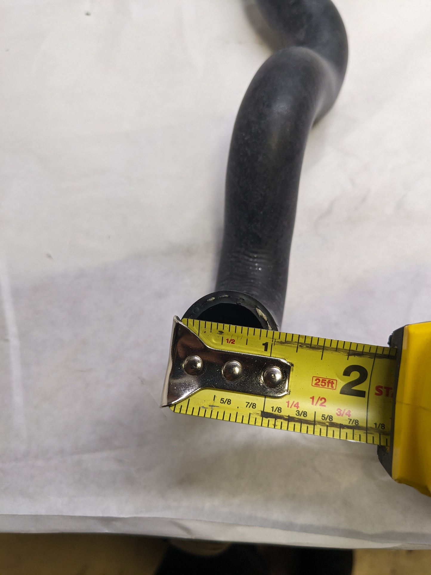 PORSCHE 99610647775 WATER HOSE SUPPLY/HEAT EXCH FOR 2001-2005 911 NEW R27T2