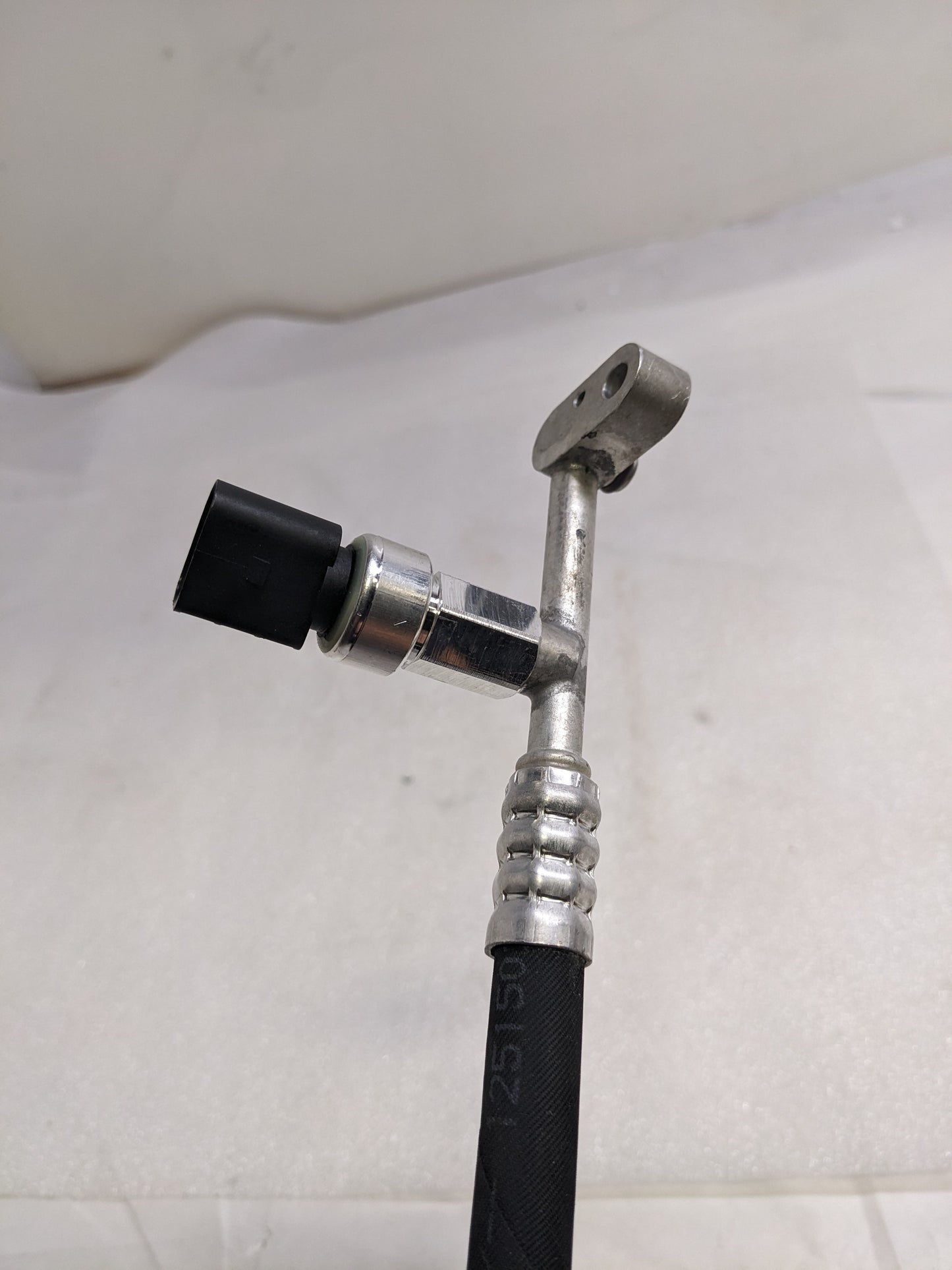 PORSCHE 99157310906 A/C REFRIGERANT HOSE FOR 2014-2016 BOXSTER/911/CAYMAN NEW R23T7