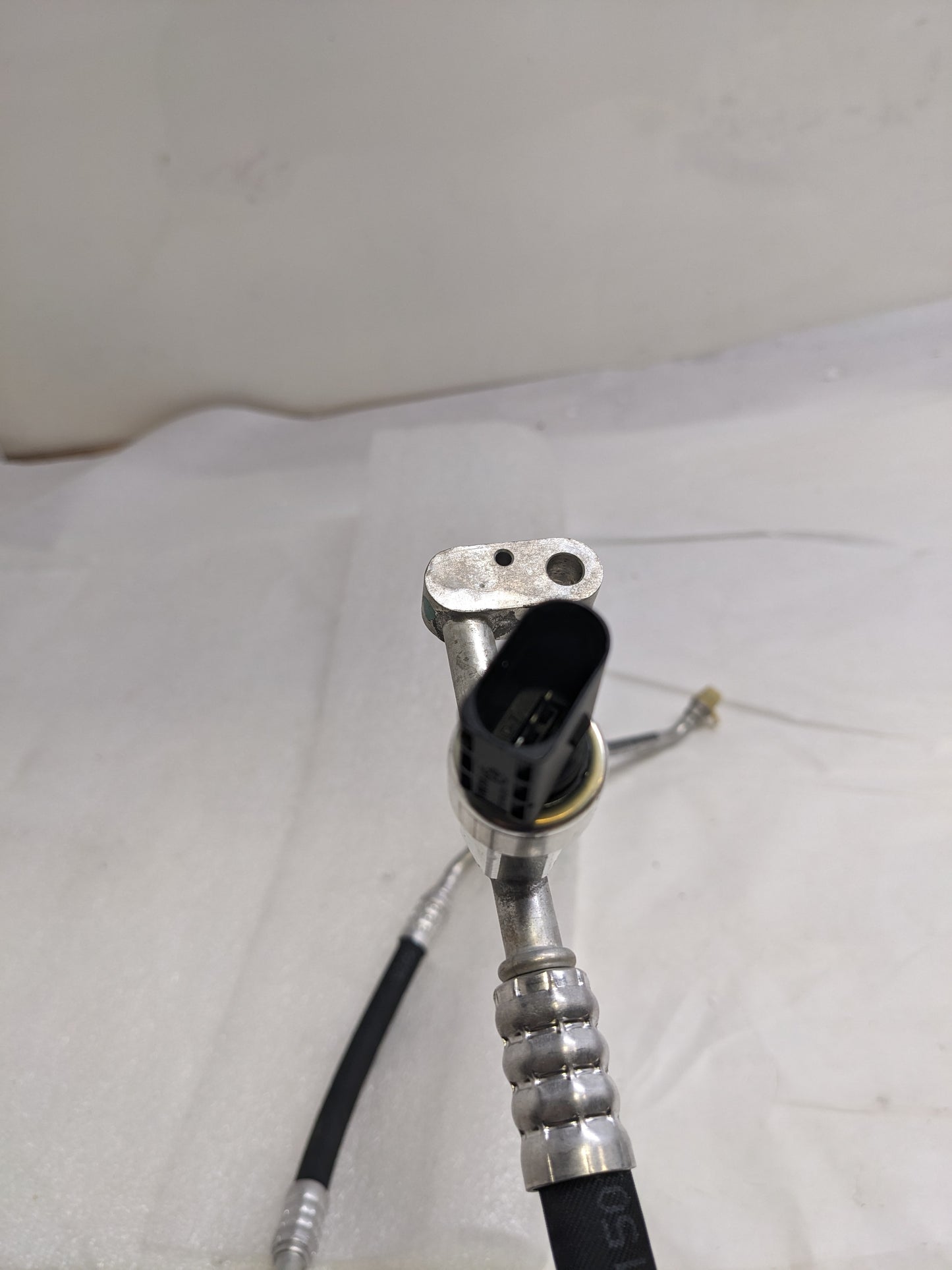 PORSCHE 99157310906 A/C REFRIGERANT HOSE FOR 2014-2016 BOXSTER/911/CAYMAN NEW R23T7