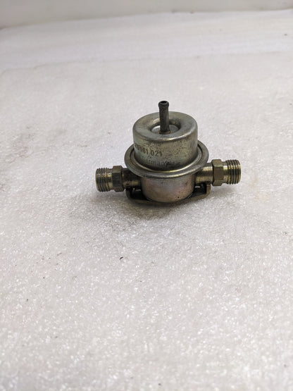 BOSCH 0280161021 FUEL PRESSURE DAMPER FOR 1984-1989 PORSCHE 911 CARRERA TARGA/COUPE/CONVERTIBLE USED R23T2