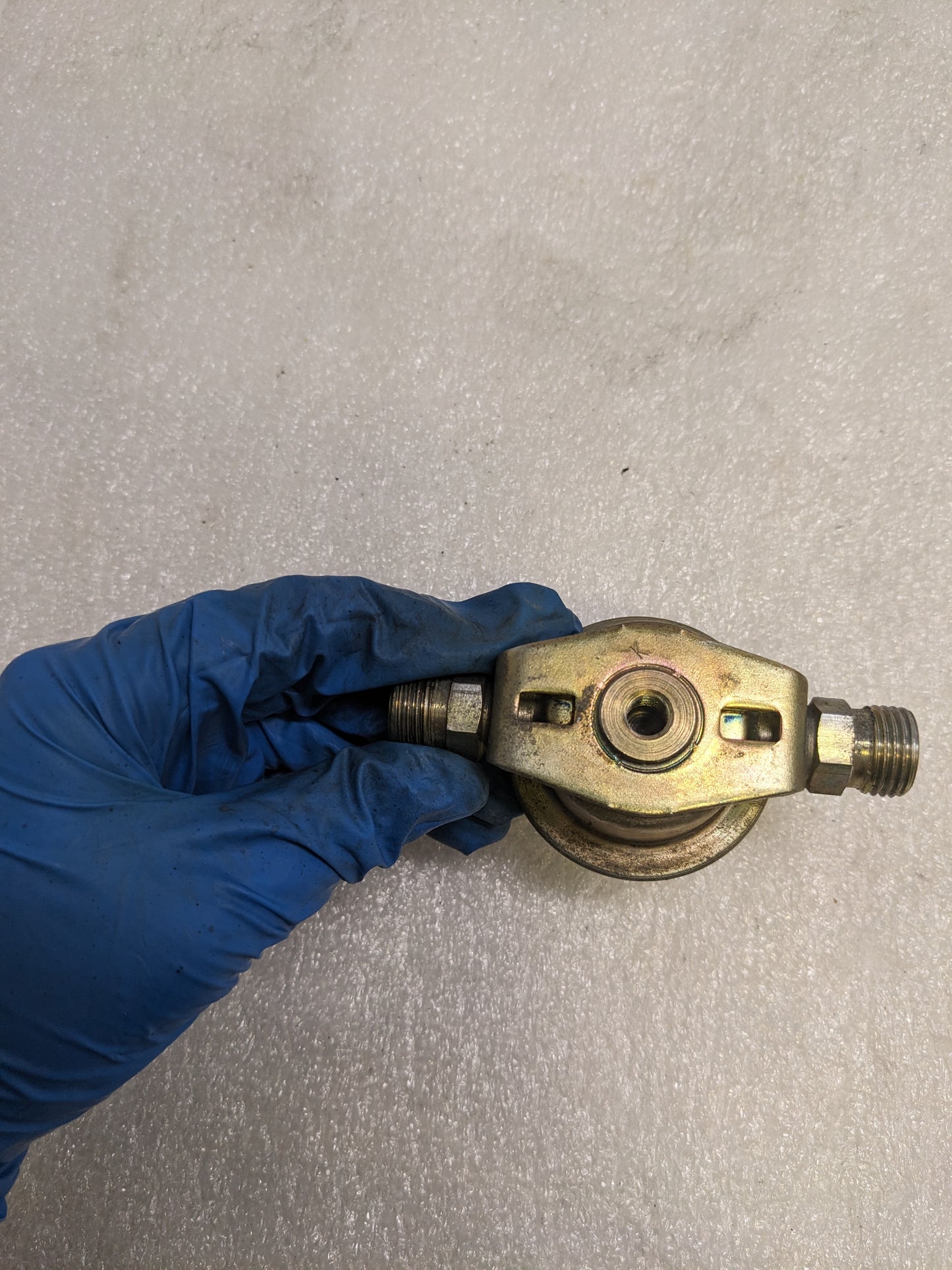 BOSCH 0280161021 FUEL PRESSURE DAMPER FOR 1984-1989 PORSCHE 911 CARRERA TARGA/COUPE/CONVERTIBLE USED R23T2