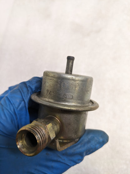 BOSCH 0280161021 FUEL PRESSURE DAMPER FOR 1984-1989 PORSCHE 911 CARRERA TARGA/COUPE/CONVERTIBLE USED R23T2