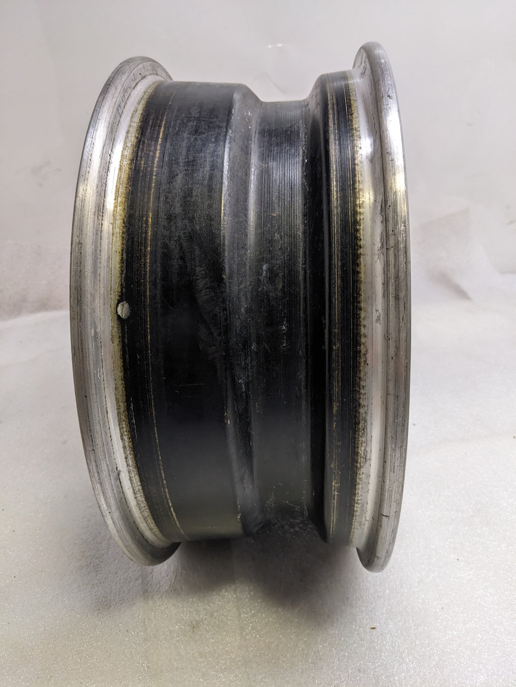 PORSCHE 6X15 IN 5 LUG 38MM OFFSET WHEEL SET FOR 912/911 USED B2