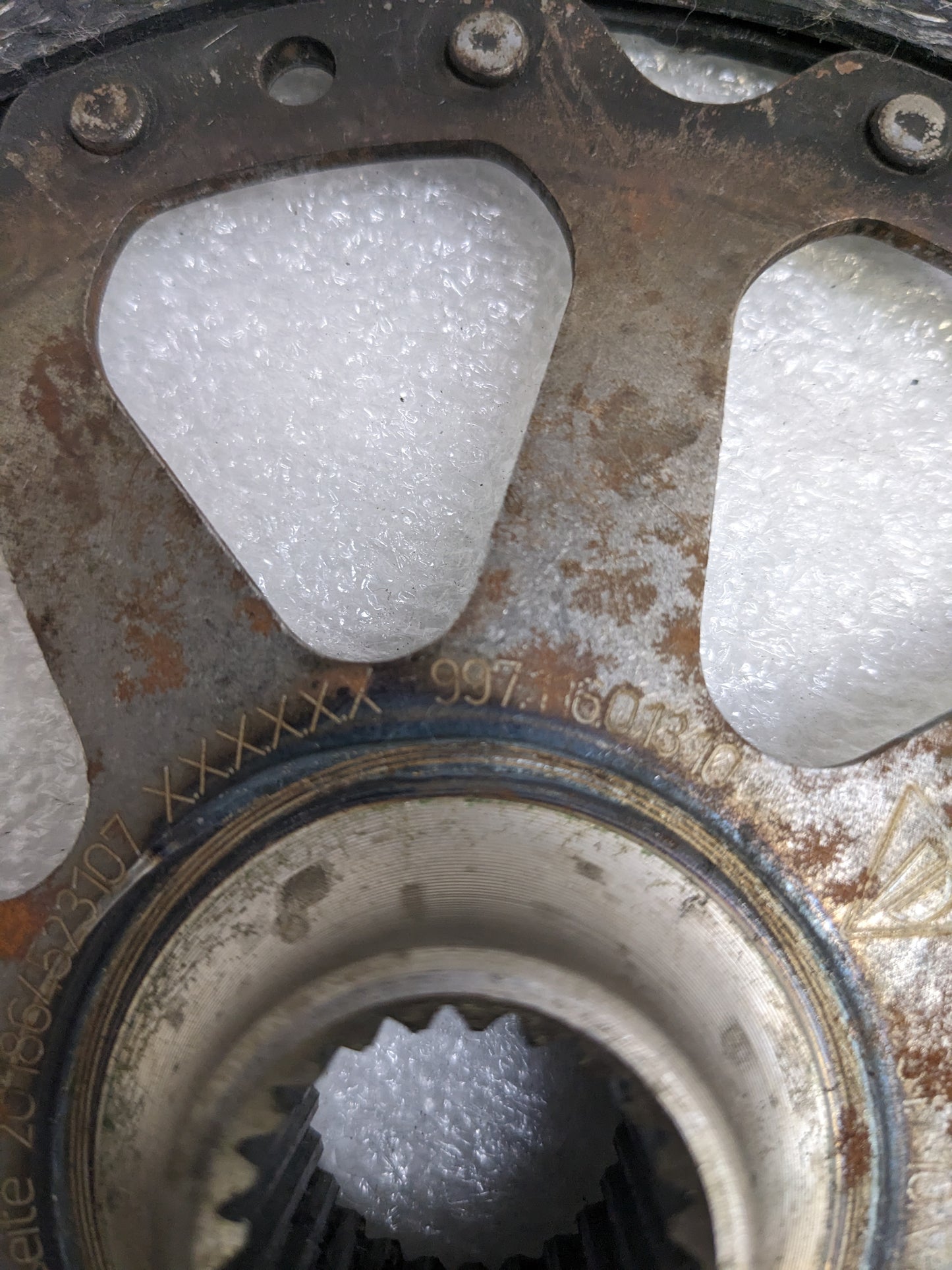 PORSCHE 99711601310 CLUTCH DISC FOR 1999-2008 911 USED R21T5