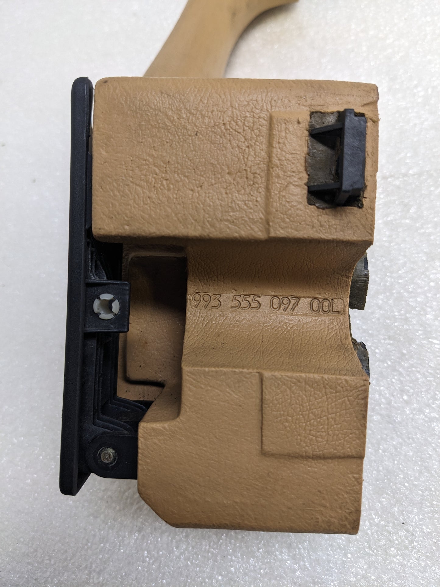 PORSCHE 99355509700  LEFT INTERIOR DOOR PANEL HANDLE BEIGE FOR 1994-1998 911 USED R21