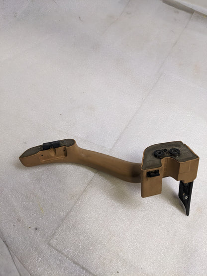 PORSCHE 99355509700  LEFT INTERIOR DOOR PANEL HANDLE BEIGE FOR 1994-1998 911 USED R21