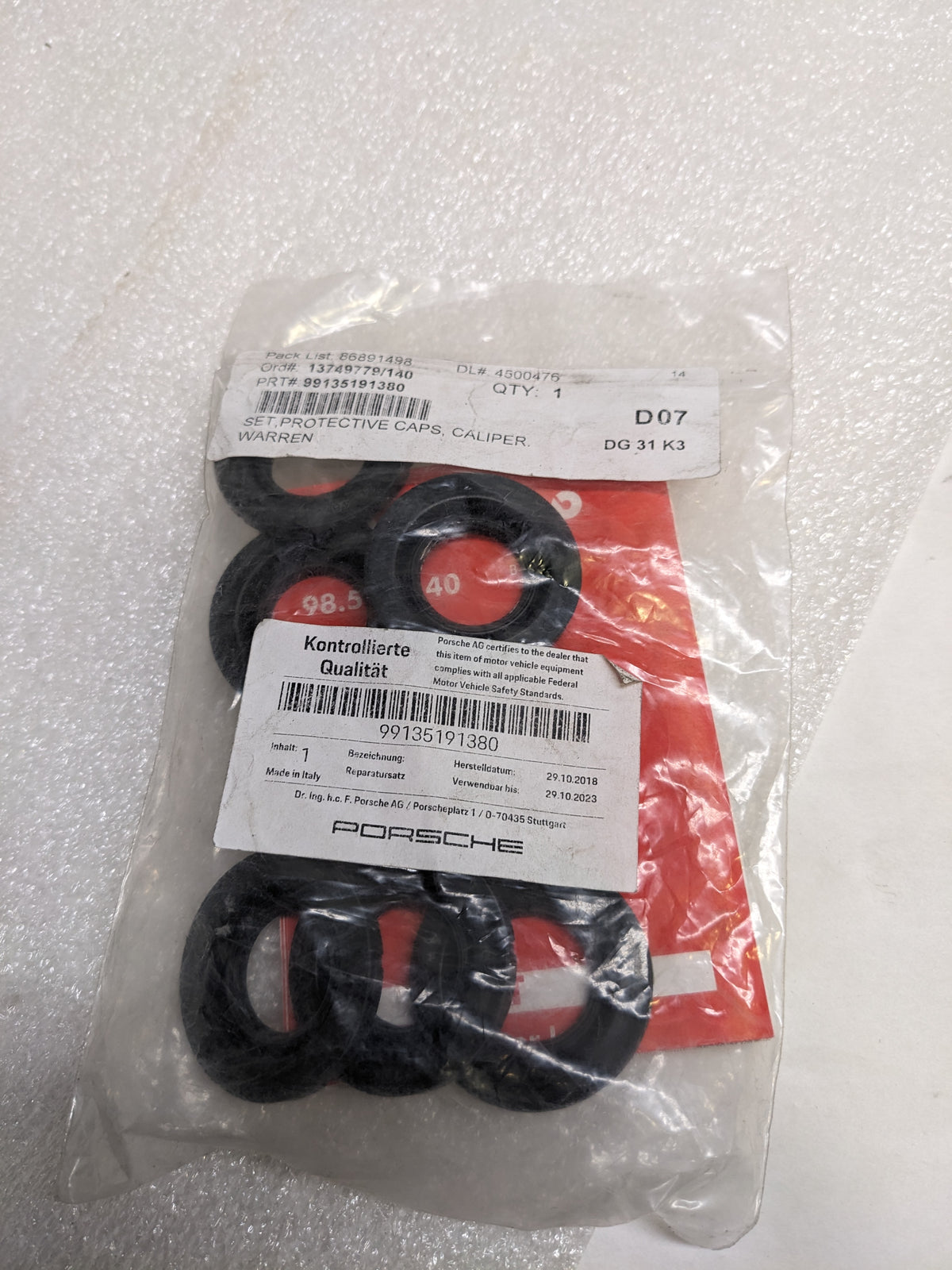 PORSCHE 99135191380 FRONT BRAKE PISTON SEAL CAPS FOR 2014-2019 911 AND 2020-2023 718 NEW R23T2
