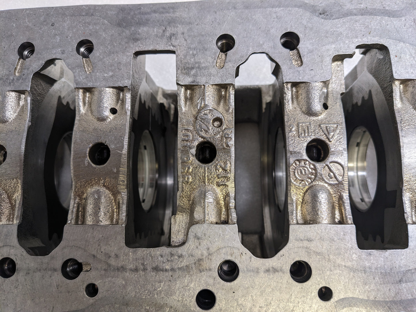 PORSCHE 996101111 DRIVESHAFT SUPPORT BEARING BRACKET FOR 1996-2004 BOXSTER 986 USED R14