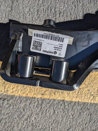 PORSCHE 95872200400 TRAILER HITCH FOR 2011-2018 CAYENNE NEW B2