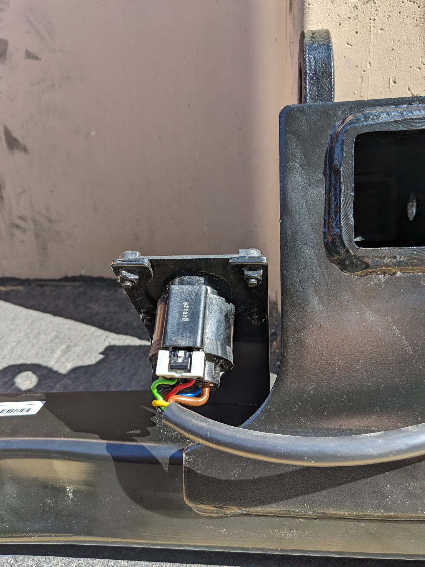 PORSCHE 95872200400 TRAILER HITCH FOR 2011-2018 CAYENNE NEW B2