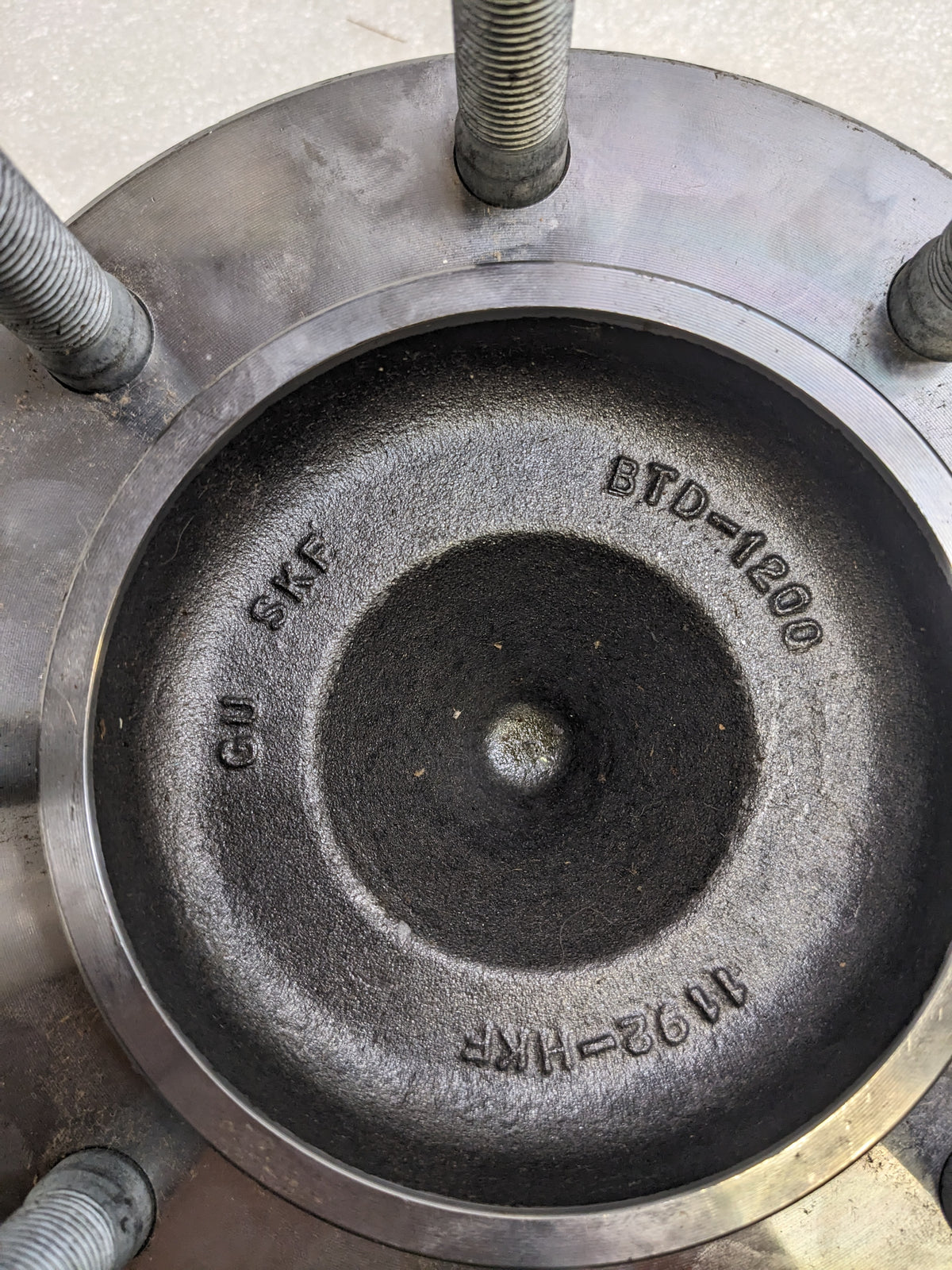 SKF BTD1200 WHEEL BEARING AND HUB ASSEMBLY NEW R11TB #1