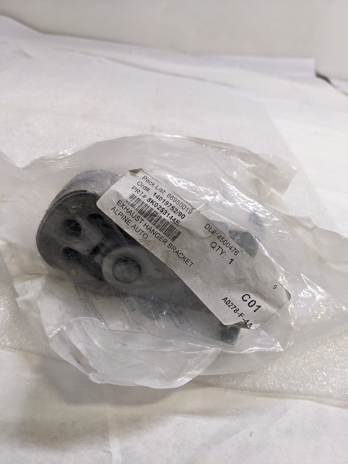 PORSCHE 8K0253144E EXHAUST HANGER BRACK FOR 2015-2024 MACAN NEW R23T2