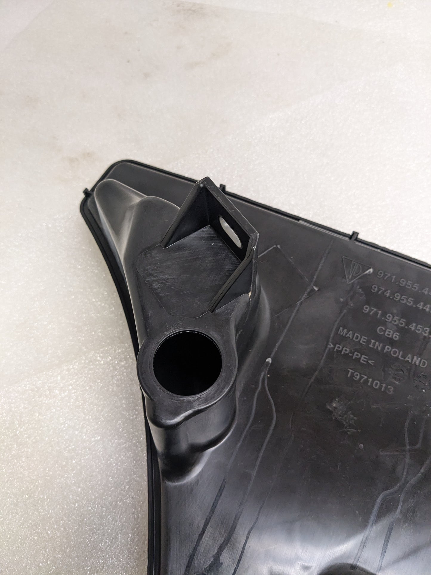 PORSCHE 971955453E WASHER FLUID RESERVOIR FOR 2017-2023  PANAMERA NEW R20