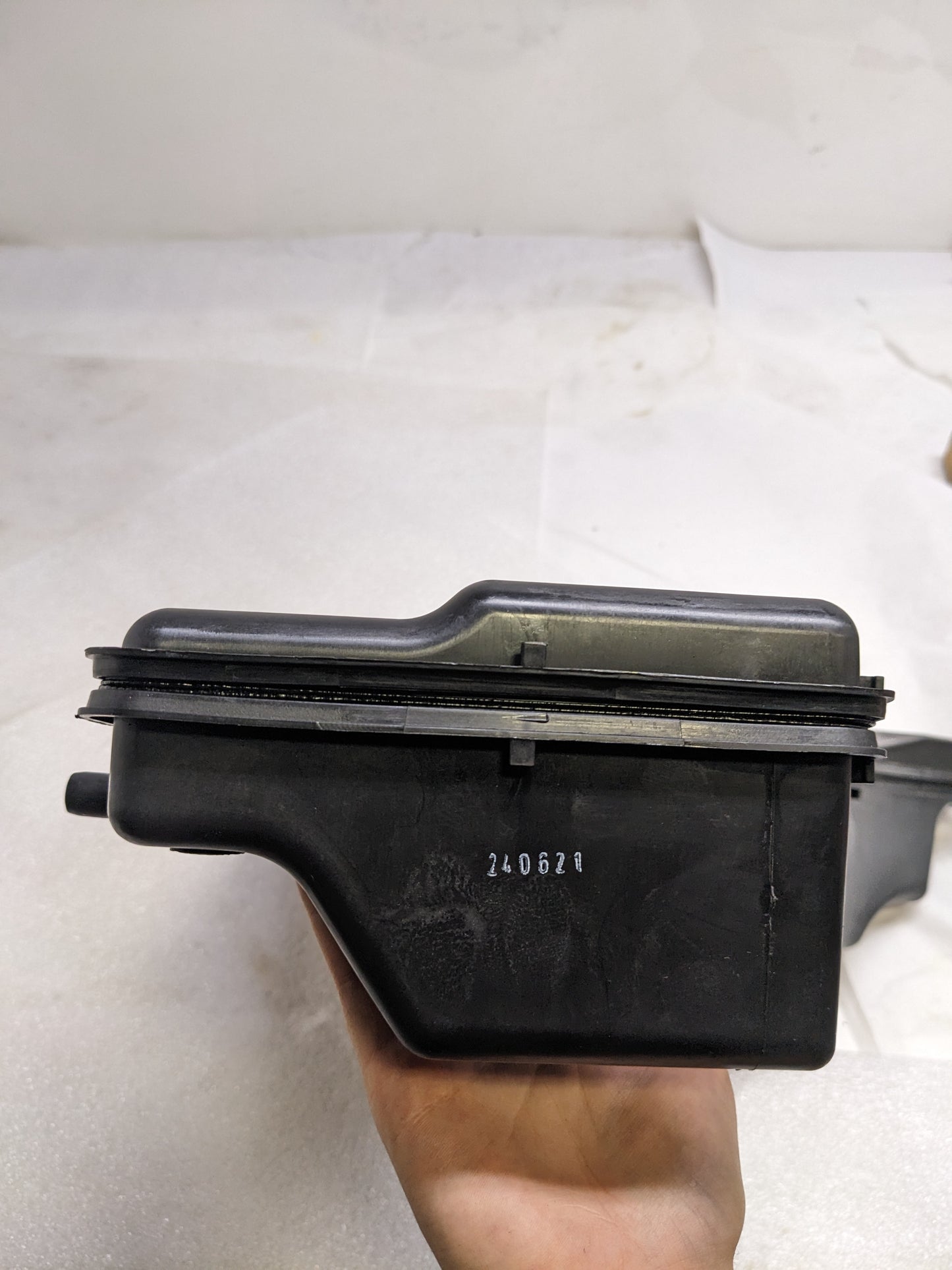 PORSCHE 971955453E WASHER FLUID RESERVOIR FOR 2017-2023  PANAMERA NEW R20