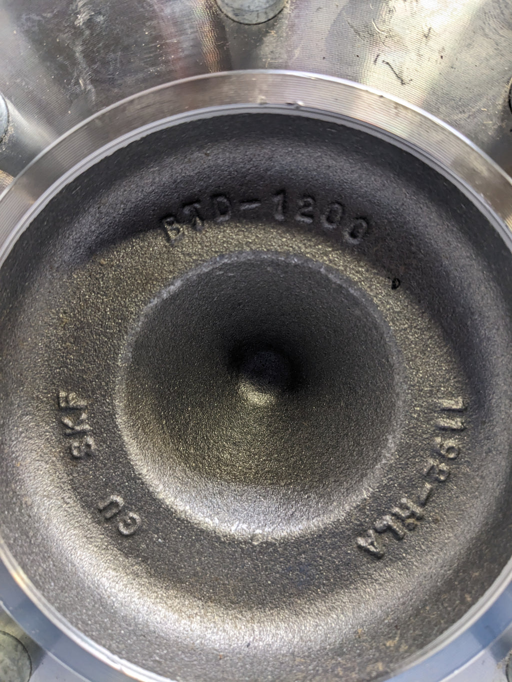 SKF BTD1200 WHEEL BEARING AND HUB ASSEMBLY NEW R11TB #2