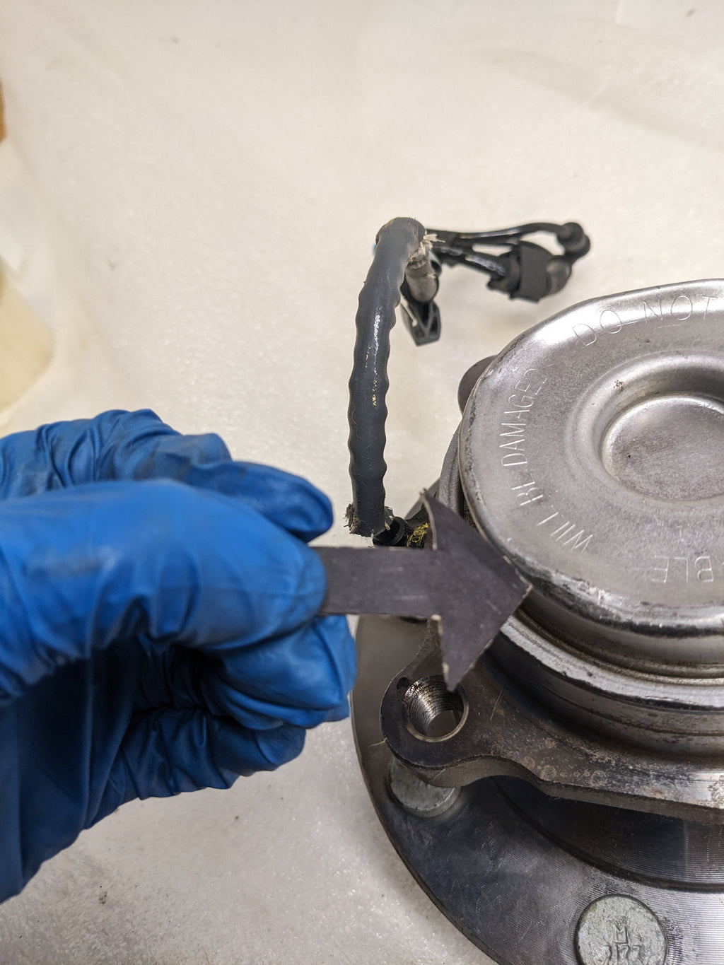 SKF BTD1200 WHEEL BEARING AND HUB ASSEMBLY NEW R11TB #2